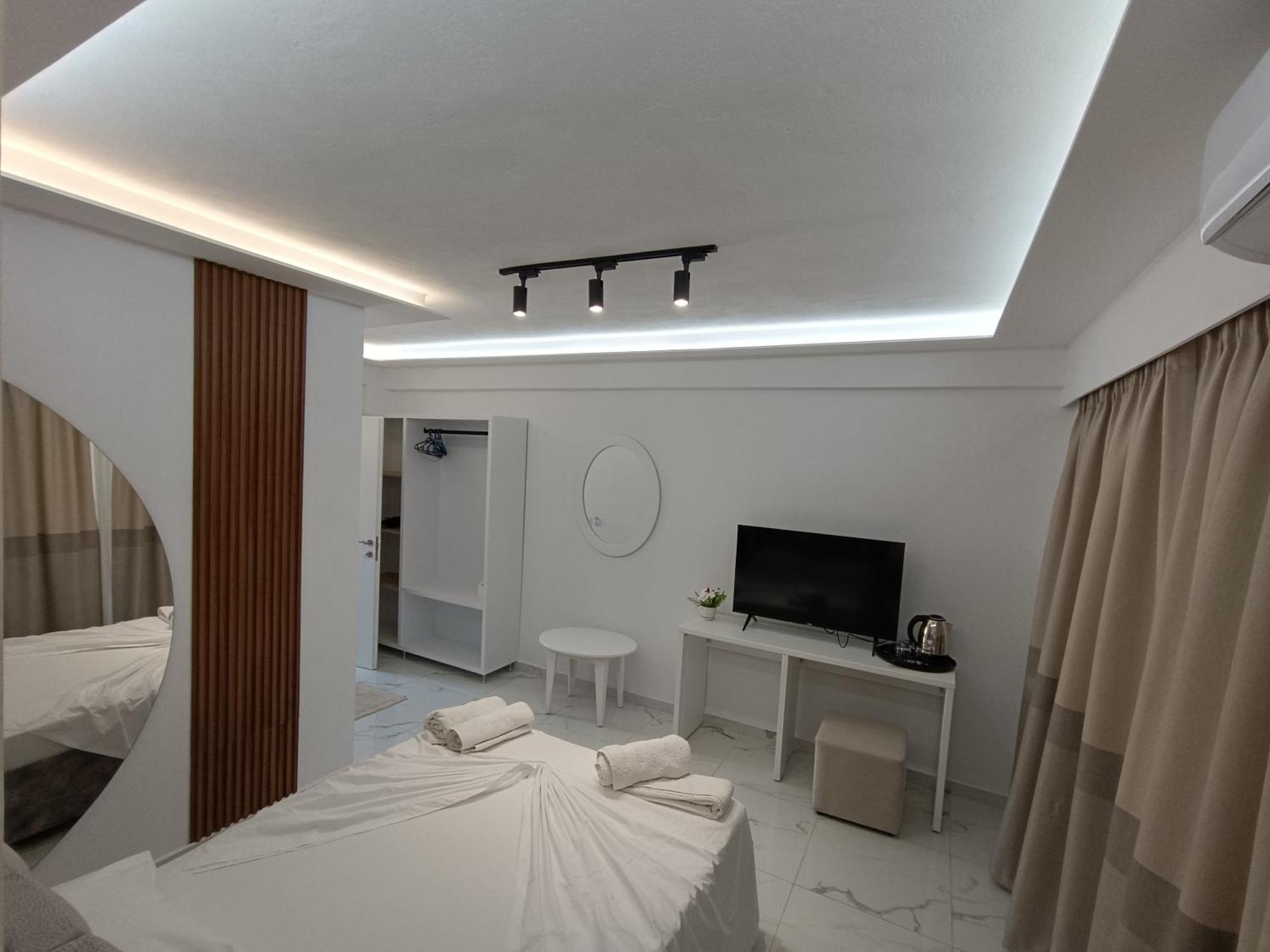 Hotel Elisabet Sarande Exterior photo